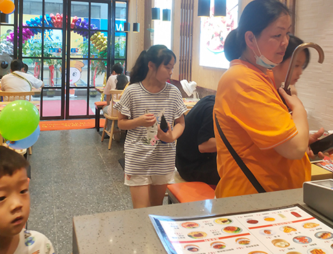 開一家餐飲店，如何做好店鋪的宣傳工作？